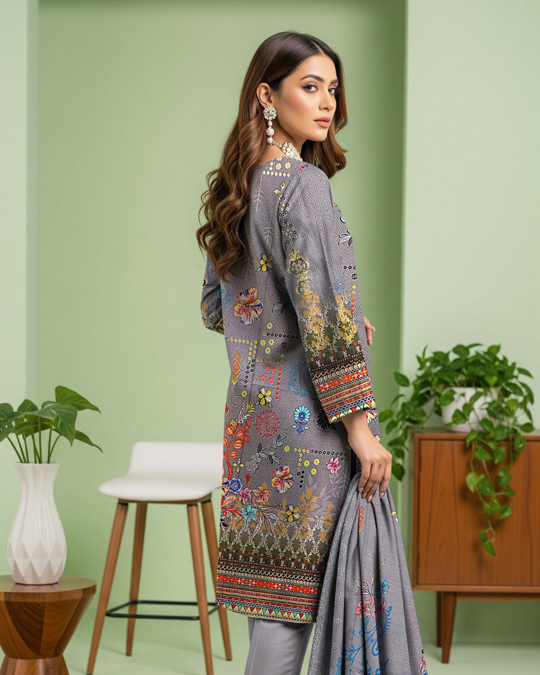 Ash Grey Linen 3-Piece with Artistic Print Dupatta